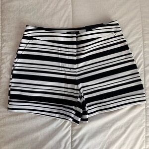 Apt. 9 Mid Raise Black and White Striped Shorts Size 8 NWT